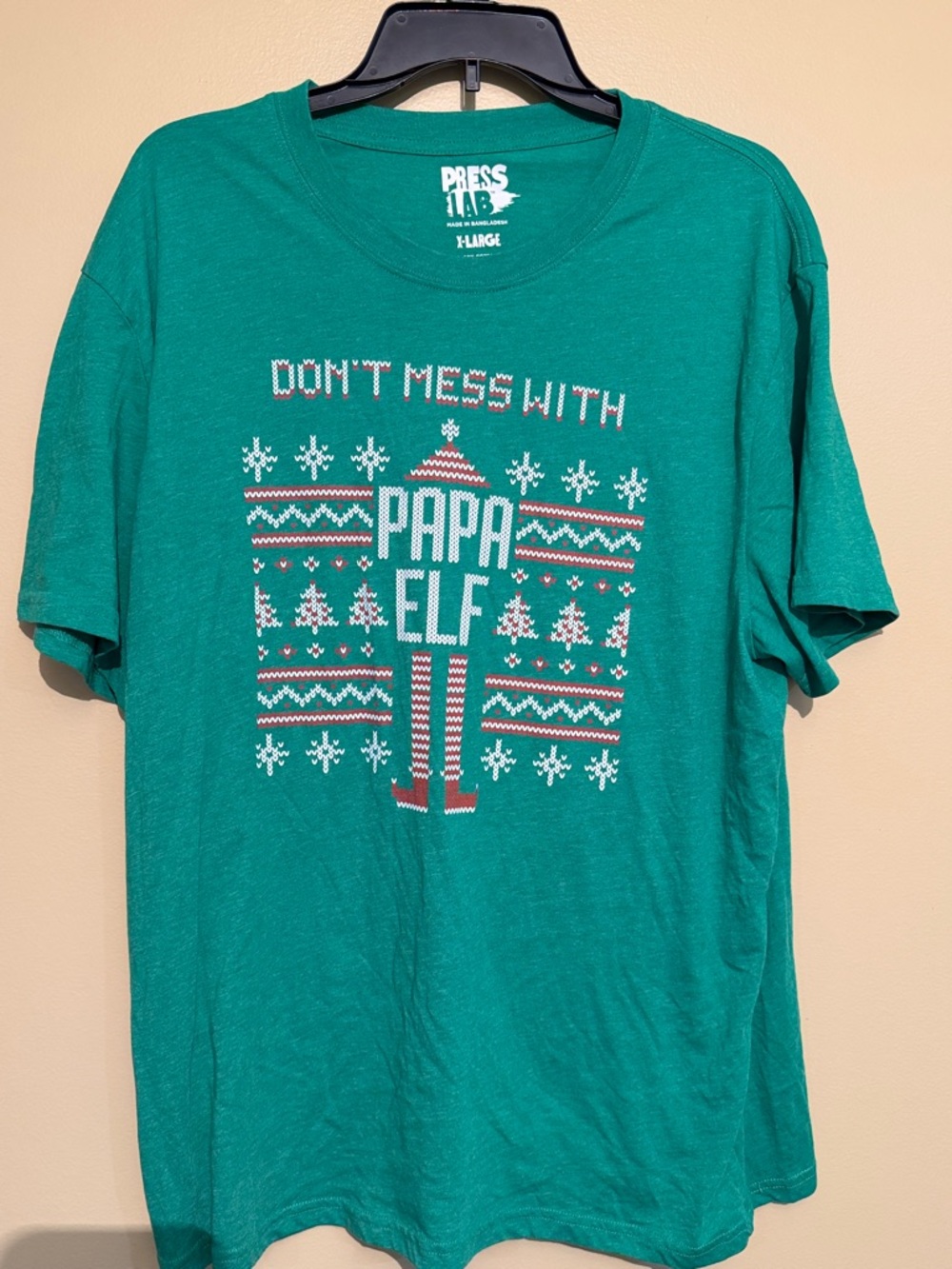 Green 'Don't Mess With Papa Elf' Short Sleeve Graphic Tee